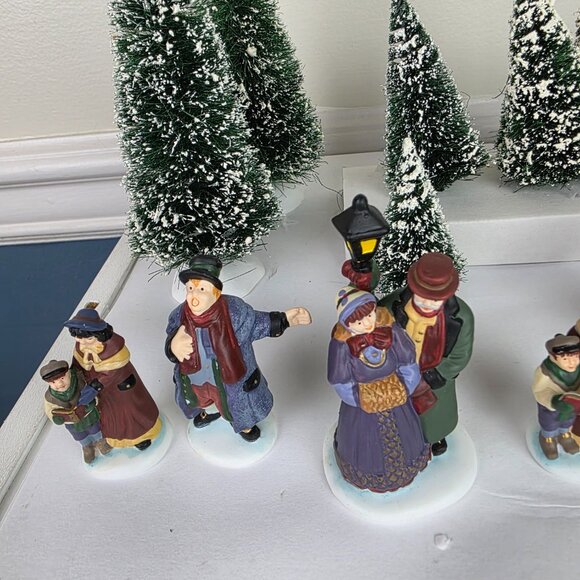 Department 56 Dickens' Village Series Start A Tradition Set - Picture 12 of 16